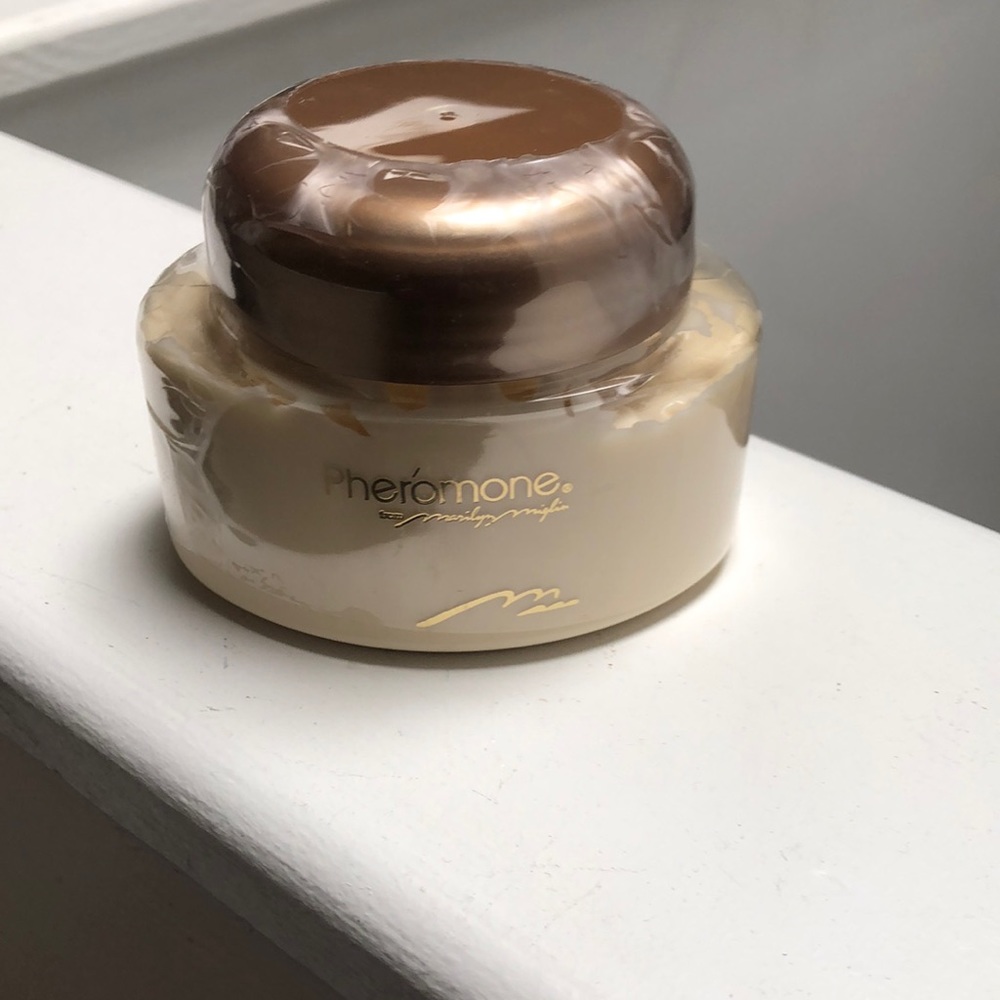NEW Marilyn Miglin pheromone body crème